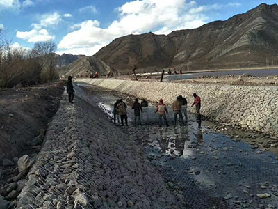 鹤壁市鹤琪坝区防渗 工程图片4